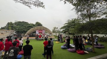 Diskusi Evaluasi 1 Tahun Kinerja Pemerintahan Prabowo–Gibran, Oleh BEM Universitas Bina Bangsa Bersama LMND dan Serikat Mahasiswa Progresif